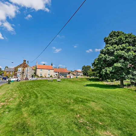 4 Bed In North York Moors 82262 بيت للعطل Danby