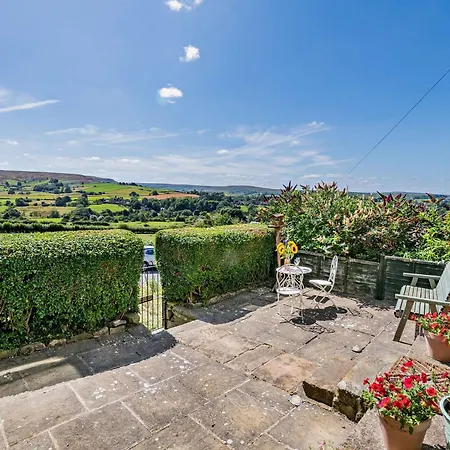 بيت للعطل 4 Bed In North York Moors 82262 *