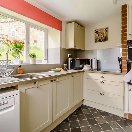 4 Bed In North York Moors 82262