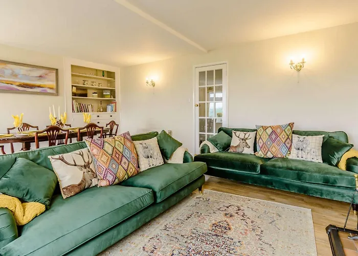 4 Bed In Danby 82262 *