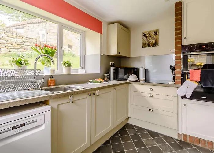 Casa vacanze 4 Bed In Danby 82262